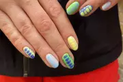 Blooming Gel Manicures: The Japanese Nail Art Trend Taking Over
