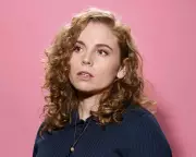 Bronwyn Kuss's 'Bronwyn & Sons' Explores Childfree Life with Dry Australian Wit