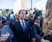 California Bill Targets Big Tech Over Social Media Harm