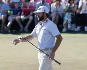 Cameron Young Surges to Tie McIlroy in Dramatic Masters Third Round
