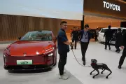 Chinese Carmakers Showcase New Tech at Beijing Auto Show Amid Global Competition