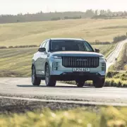 Chinese SUV Outperforms Ford and Nissan to Become UK's Top-Selling Car