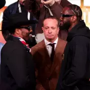 Chisora vs Wilder Fight in Turmoil Over Glove Dispute Ahead of O2 Arena Clash