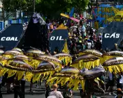 Colombia Leads Global Climate Coalition to Break Fossil Fuel Deadlock