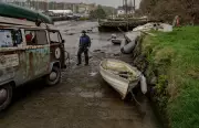Cornwall's Van Man Fights Fibreglass Pollution from Abandoned Yachts