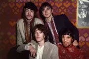 Dave Mason, Traffic Guitarist, Dies at 79; Family Pays Heartfelt Tribute