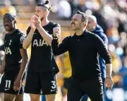 De Zerbi demands mentality shift at injury-hit Spurs after first win