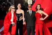 Devil Wears Prada 2 Premiere: Cast Embraces Method Dressing in London