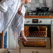 Dietitian's Surprising 'Perfectly Balanced' Meal: A Cheesy Lasagne