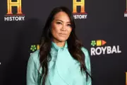 Dr Pimple Popper Star Suffers Stroke While Filming New TV Series