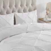 Duvet Set Shoppers Rave: 'Makes Bed Look Like Boutique Hotel' Now £25