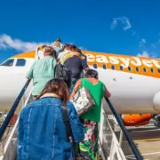 EasyJet CEO Warns of Summer Fare Hikes After £25m Jet Fuel Cost Surge