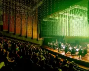 Epic Light Show Electrifies Elgar and Vaughan Williams at Multitudes
