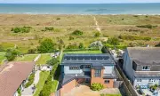 Eva's Lookout: A Coastal Haven in Winterton Valley for Nature Lovers