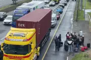 Fuel Protests Block Motorway, Passengers Walk to Dublin Airport