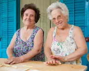 Gen Z Embraces Nonnamaxxing: Italian Grandmothers' Blue Zone Lifestyle