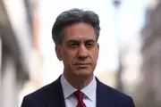 Government to 'Double Down' on Clean Energy Amid Gas Price Volatility