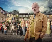 Graham Norton Launches New Reality Series The Neighbourhood