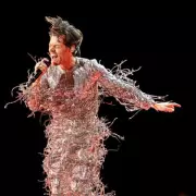 Harry Styles and Ariana Grande fans face £24m ticket tout 'fleece'