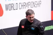Higgins battles back to frustrate O'Sullivan in tense Crucible clash