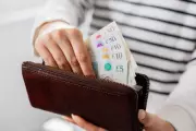 HMRC to Contact 750k Young Brits Over Unclaimed Child Trust Funds Worth £2,200 Each