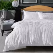 Hotel-Quality Crinkle Bedding Set Now Just £12 in Spring Sale