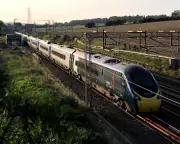 HS2 Train Design Shift Risks Northern Capacity and Speed, Expert Warns