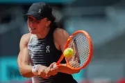Iga Swiatek Retires Ill at Madrid Open as Tough Season Continues