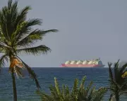 Iran Closes Strait of Hormuz After Israeli Strikes on Lebanon