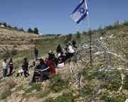 Israeli Forces Fire Teargas at Palestinian Schoolchildren's Sit-In