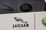 Jaguar Land Rover Recalls 170,000 US Vehicles Over Power Loss Risk