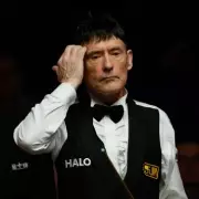 Jimmy White Bans Mobile Phone in Bid to Qualify for World Snooker Championship