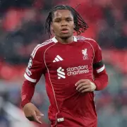 Joe Cole Warns Liverpool Against Overwhelming Rio Ngumoha After Salah Exit