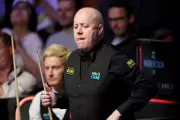 John Higgins, 50, Defies Age and Robertson to Reach Snooker Semis