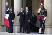 Keir Starmer in Paris for Critical Talks on Reopening Blockaded Strait of Hormuz