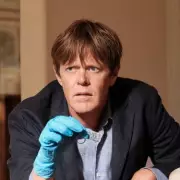 Kris Marshall Teases Beyond Paradise Future, Pleads for Surfing Episode