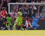 Leno's Late Heroics Deny Brentford in Tense Fulham Stalemate