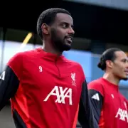 Liverpool's £125m Star Alexander Isak Returns for Crucial PSG Champions League Clash