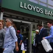 Lloyds Profits Surge 33% to £2bn Amid Iran War, Sparking Windfall Tax Calls