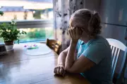 Loneliness Impacts Memory But Doesn't Accelerate Dementia Decline, Study Finds