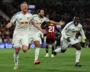 Longstaff's Late Strike Secures Dramatic Draw for Leeds at Bournemouth