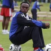 Man Utd Legend Valencia Reacts to Arrest of Former World Cup Teammate Lara