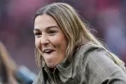 Mary Earps Receives Warm Wembley Welcome Despite Autobiography Controversy