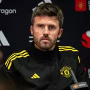 Michael Carrick Reveals Casual Meeting with Sir Jim Ratcliffe Amid Man Utd Future Uncertainty