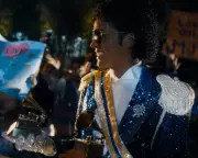Michael Jackson Biopic Criticised as Bland and Superficial