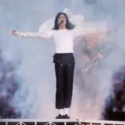 Michael Jackson's Single Glove: The Untold Story Behind His Iconic Fashion Choice