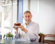 Michael Rosen at 80: Grief, Humour, and Chocolate Cake Insights
