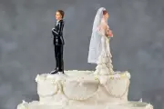 Millennial Women Embrace 'Divorce Showers' to Celebrate Relationship Endings