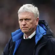 Moyes Tells Slot to End Referee Complaints Ahead of Merseyside Derby