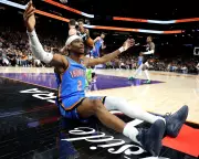 NBA Playoffs: Thunder Sweep Suns, Magic Push Pistons to Brink